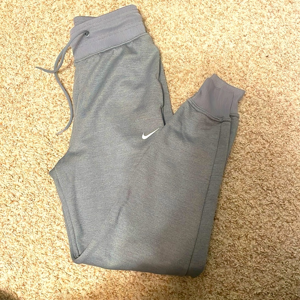 Women’s Heather Gray Nike Jogger Sweatpants